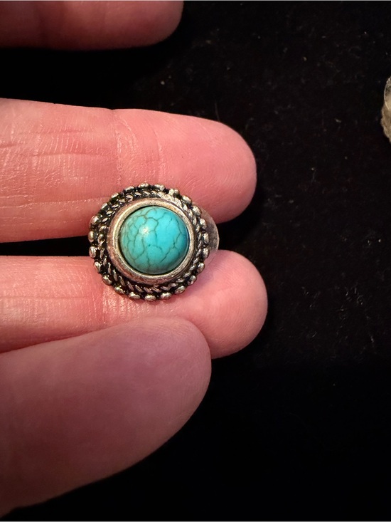 Jewelry - Turquoise Stone Silver Ring - Blue Accent Women's Jewelry